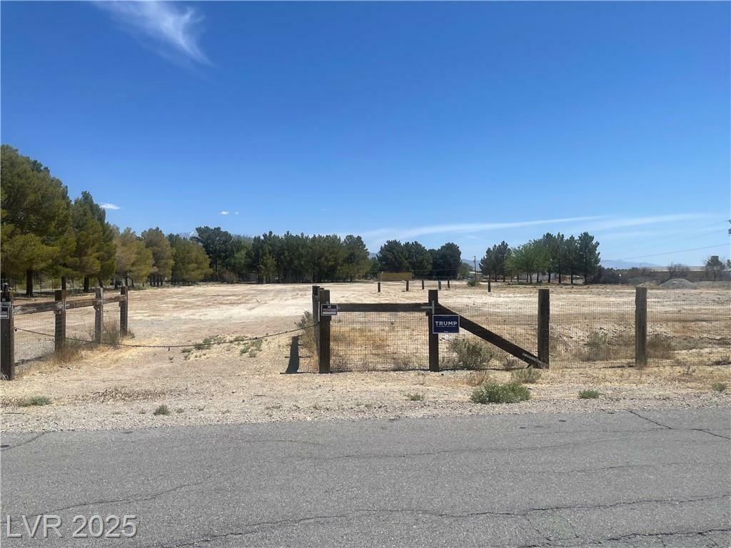 Property Photo: 2431 Dyer Court NV 89048