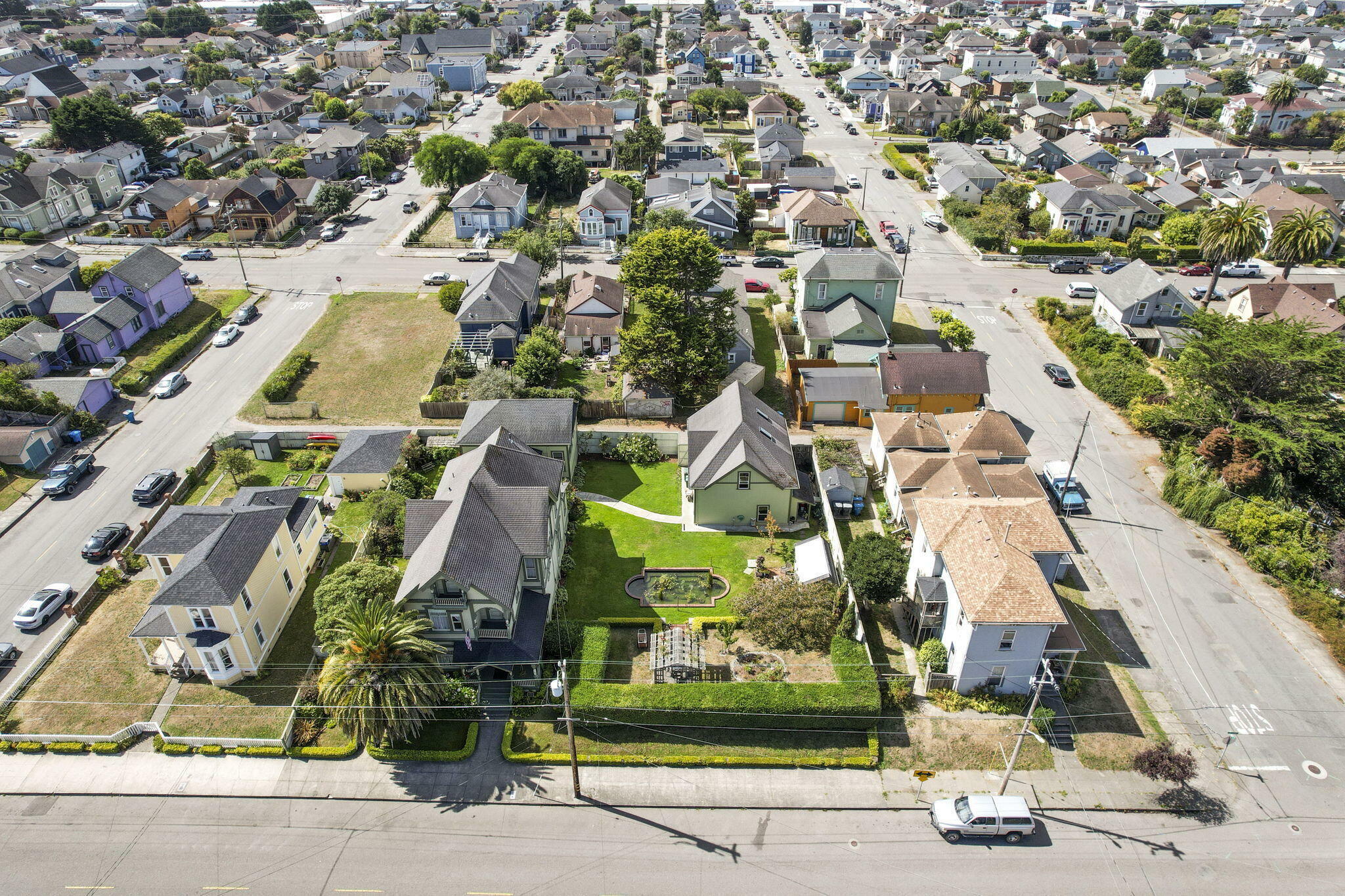 Property Photo: 1228 C Street CA 95501