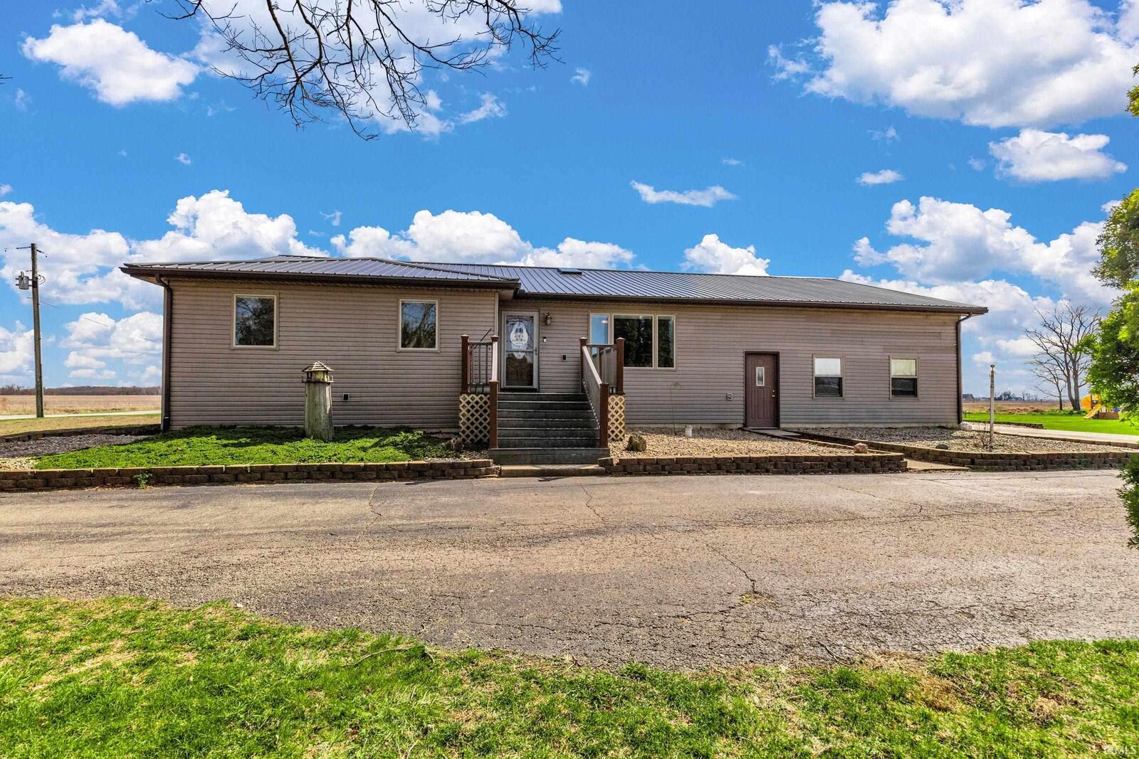 Property Photo: 104 S Meridian Road IN 46975-7937