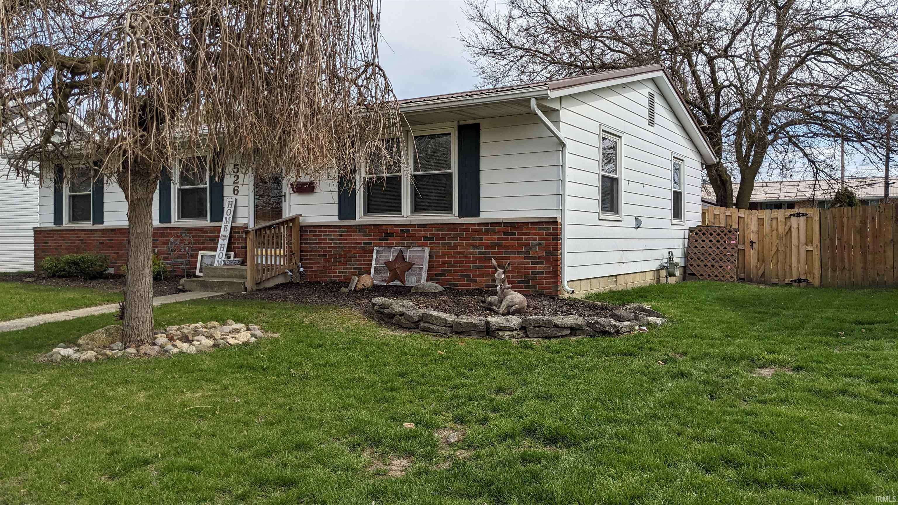 Property Photo: 526 E Horton Street IN 46714
