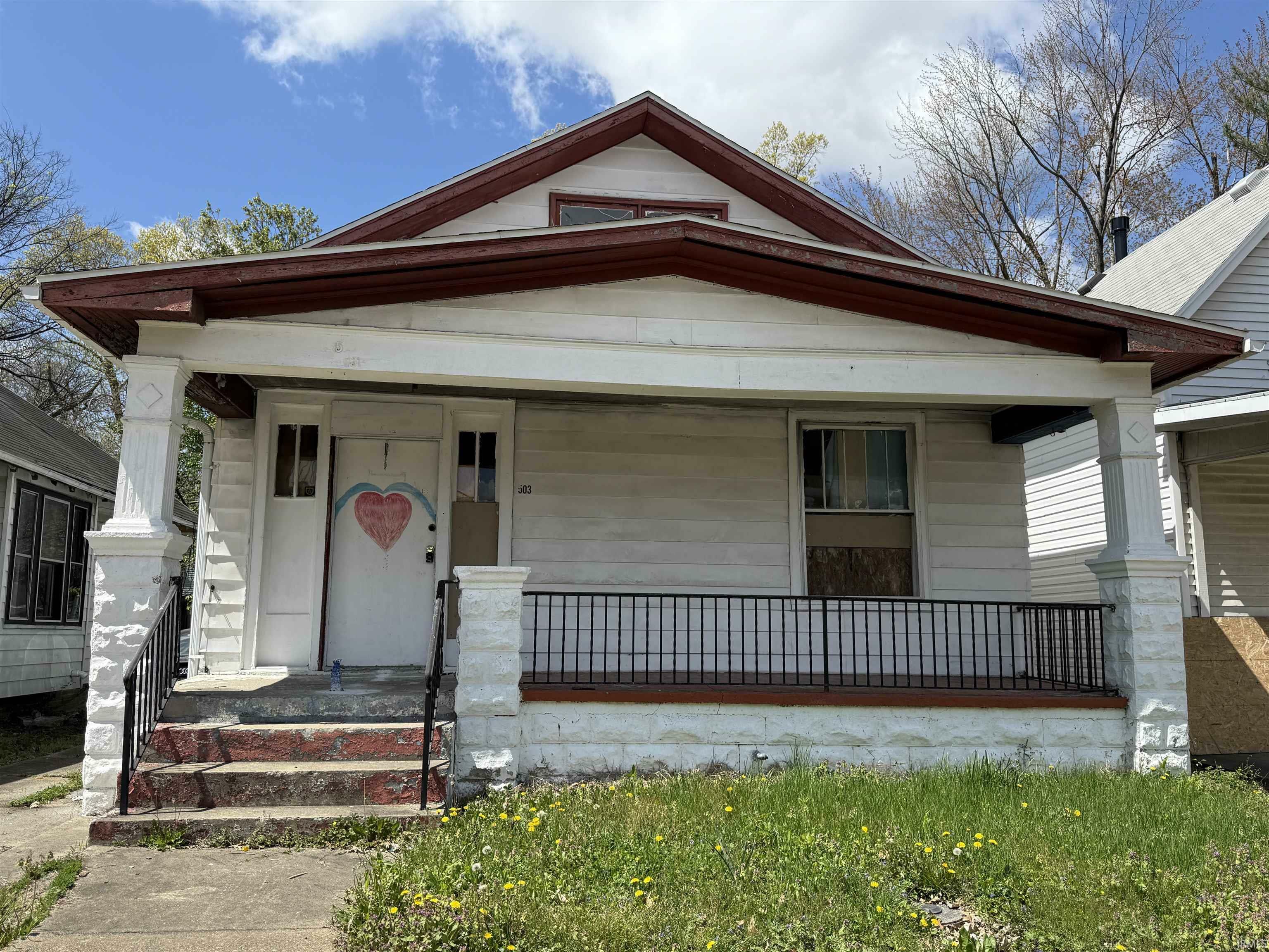 Property Photo: 503 S Grand Avenue IN 47713