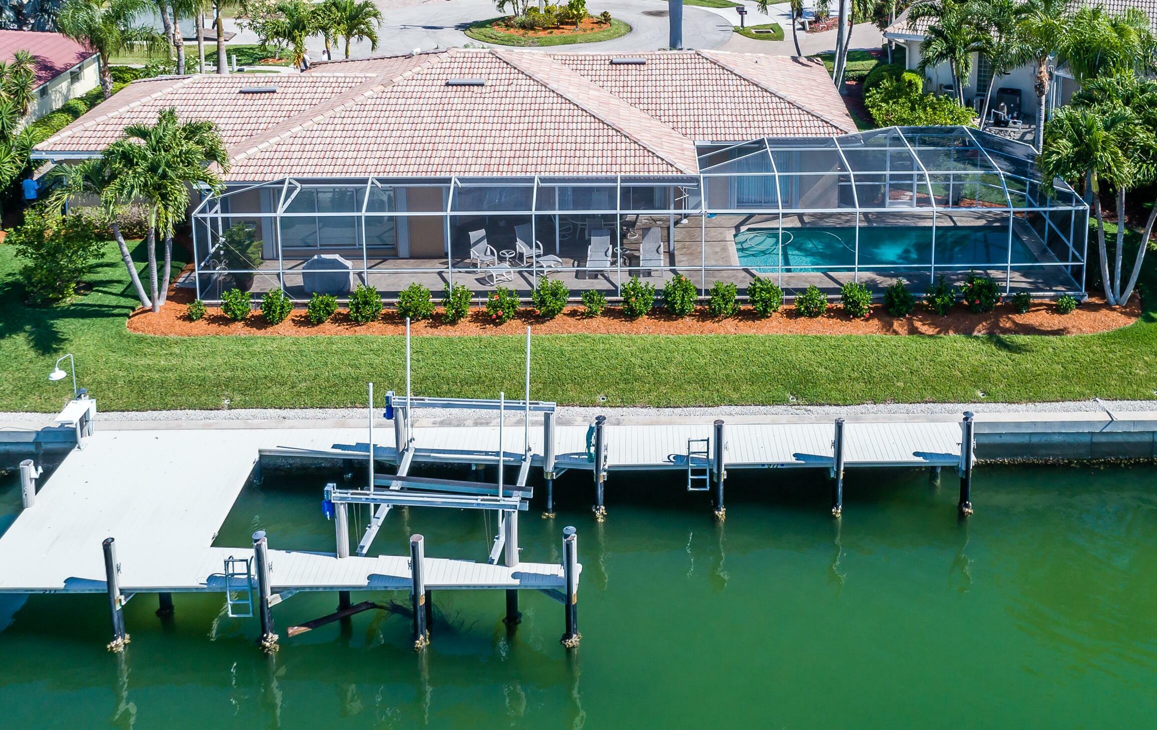 Property Photo: 971 Abaco Court FL 34145