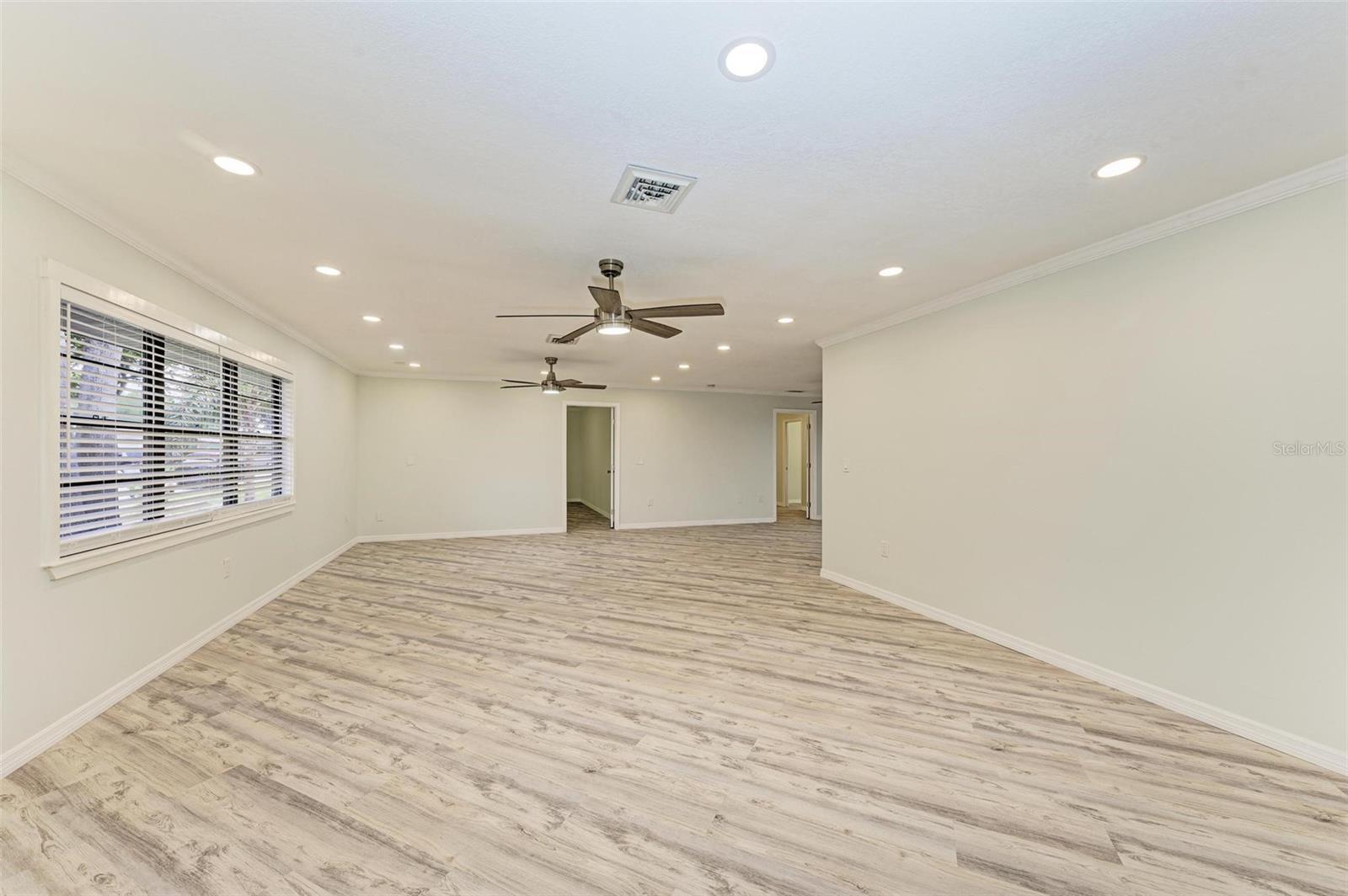 Property Photo: 2601 13th Street W FL 34221