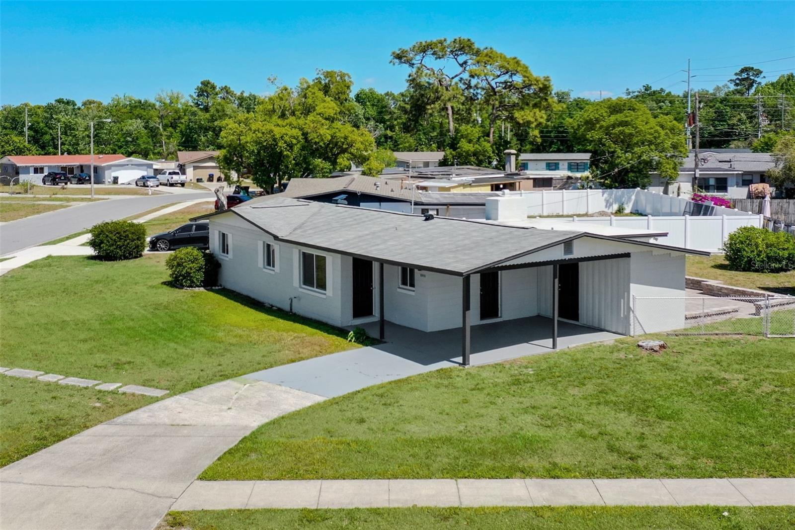 Property Photo: 10900 Abigail Street FL 32825