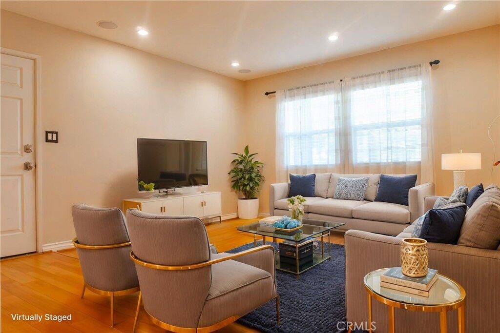 Property Photo:  3610 Kalsman Drive 2  CA 90016 