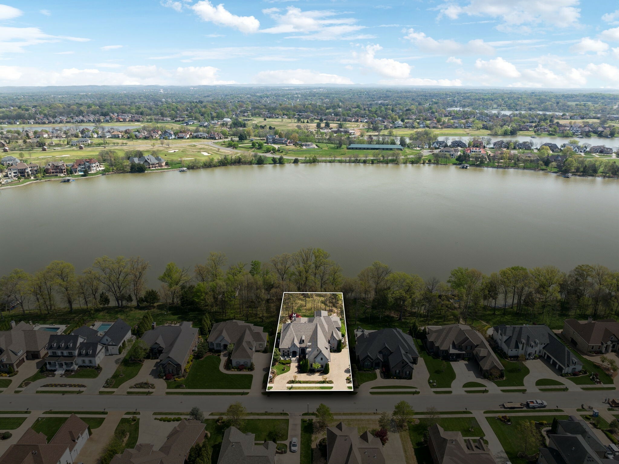 Property Photo:  1499 Boardwalk Pl  TN 37066 