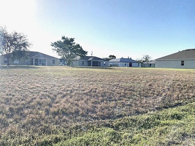 Property Photo:  1704 NE 7th Avenue  FL 33909 