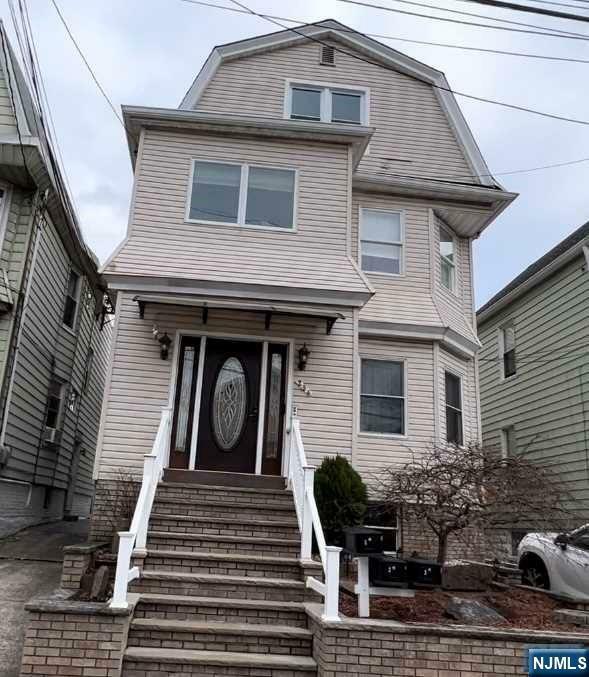 Property Photo:  294 Ivy Street  NJ 07032 