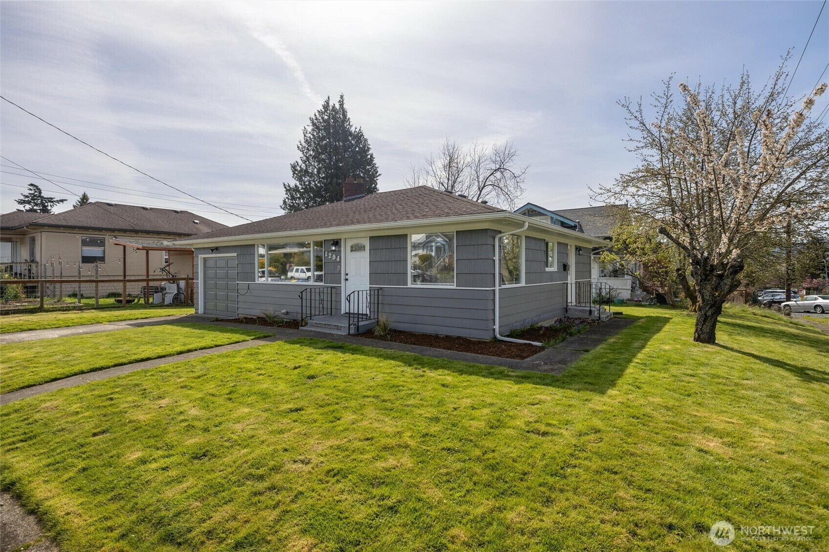 1204 E North Street  Bellingham WA 98226 photo