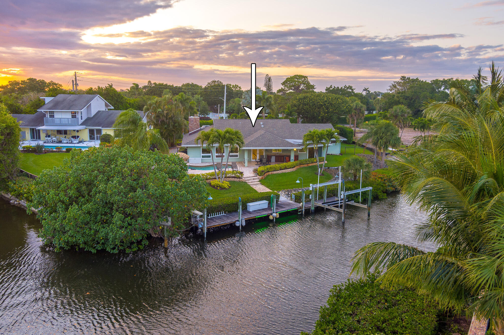 Property Photo:  4020 SE Whiticar Way  FL 34997 