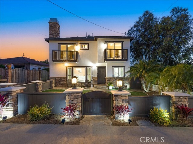 516 W Acacia Avenue  El Segundo CA 90245 photo