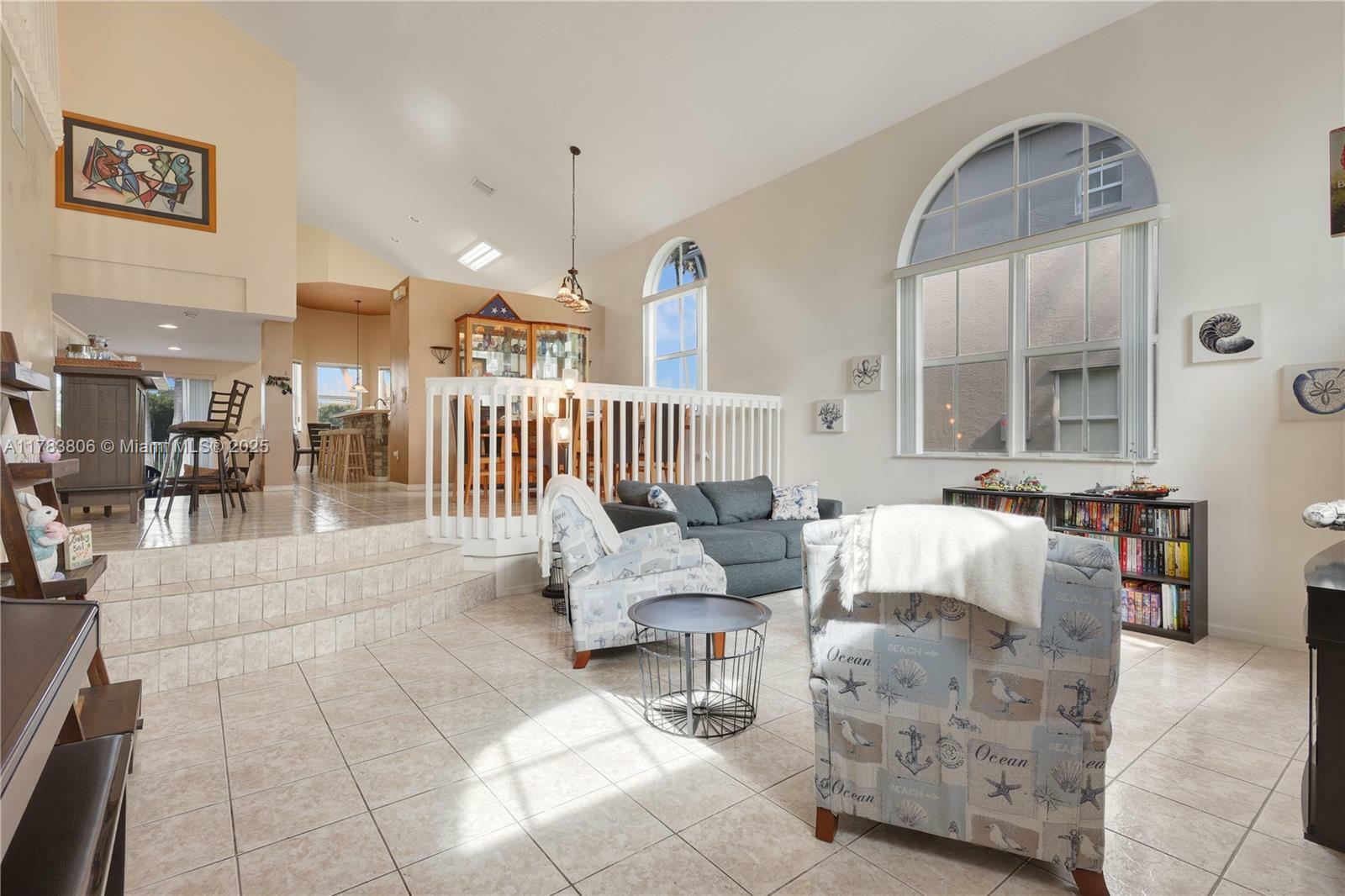 Property Photo: 1420 SW 171st Ter FL 33027