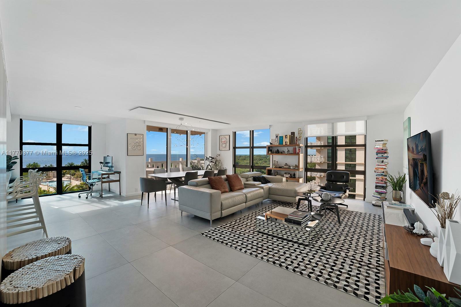 1121 Crandon Blvd F702  Key Biscayne FL 33149 photo