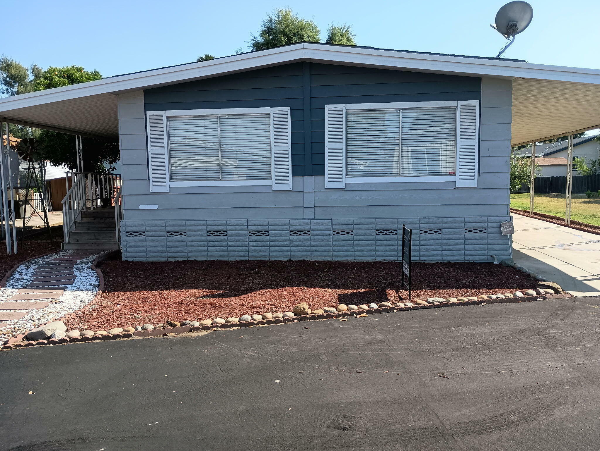 2400 W Midvalley Avenue S4  Visalia CA 93277 photo