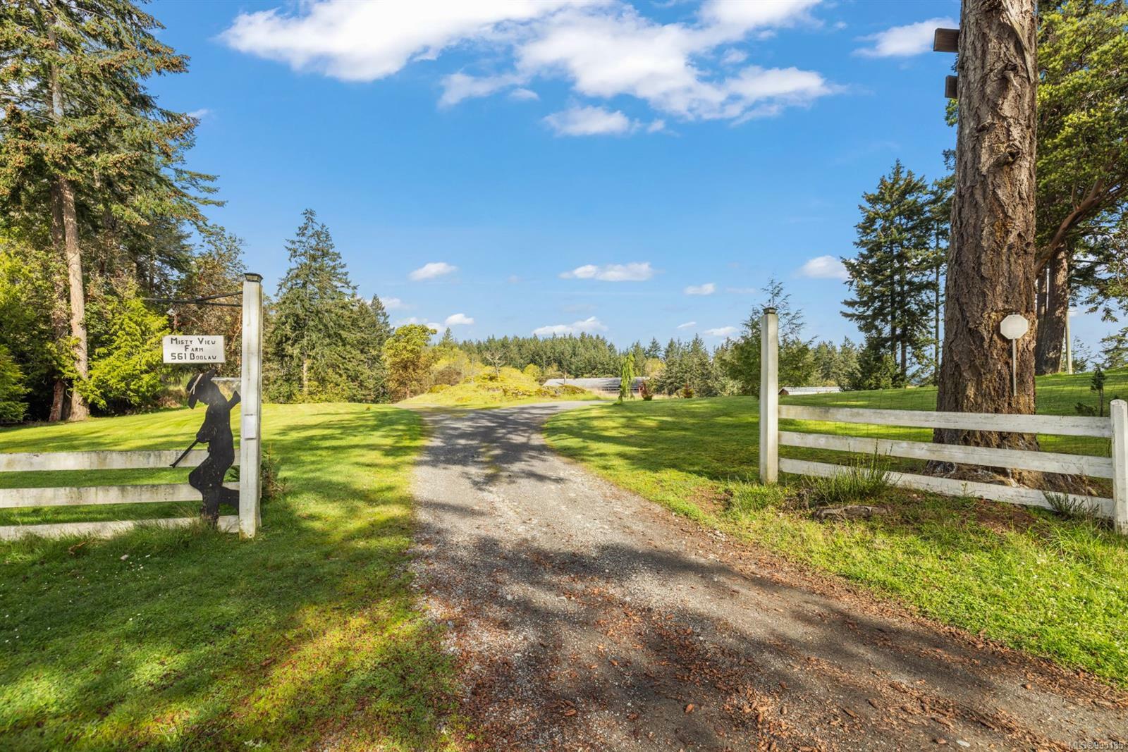 Property Photo: 561 Boblaw Pl BC V9C 3Z1