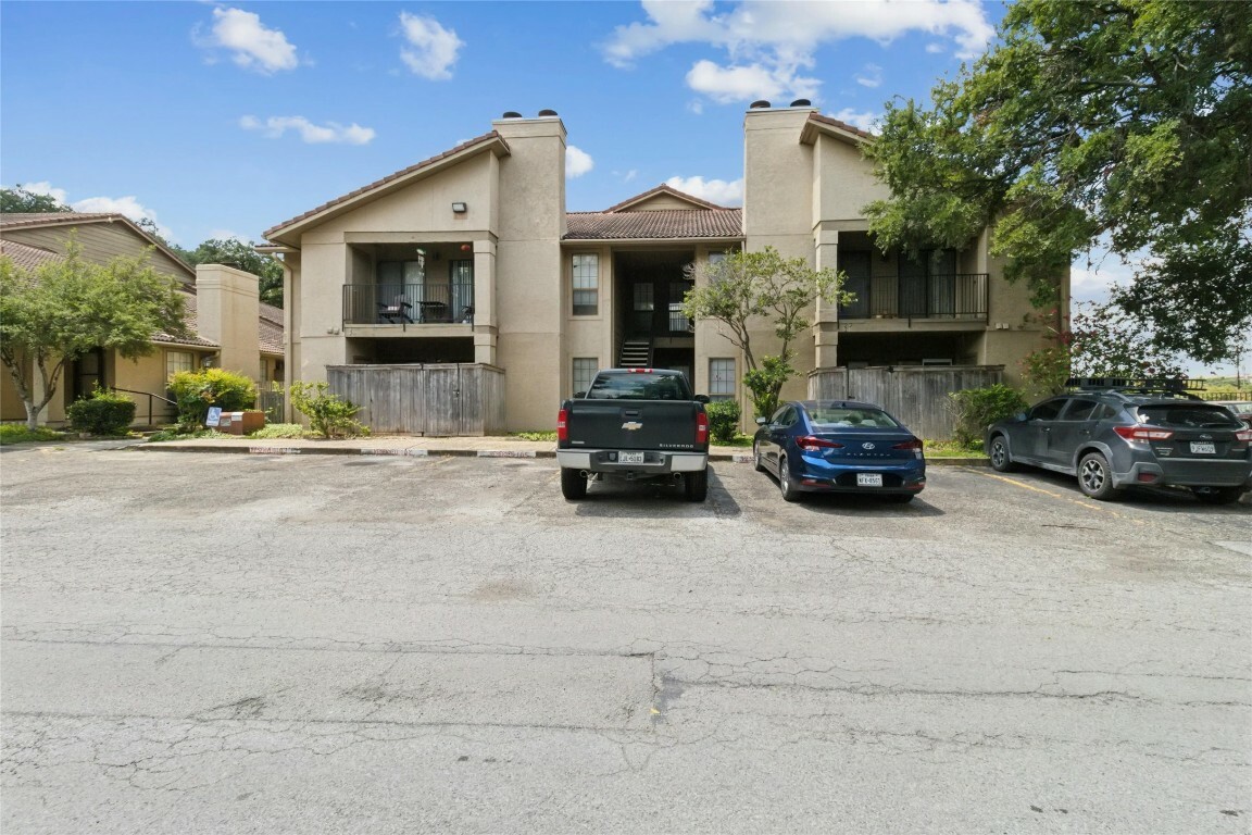 Property Photo: 1202 Thorpe Lane 211 TX 78666