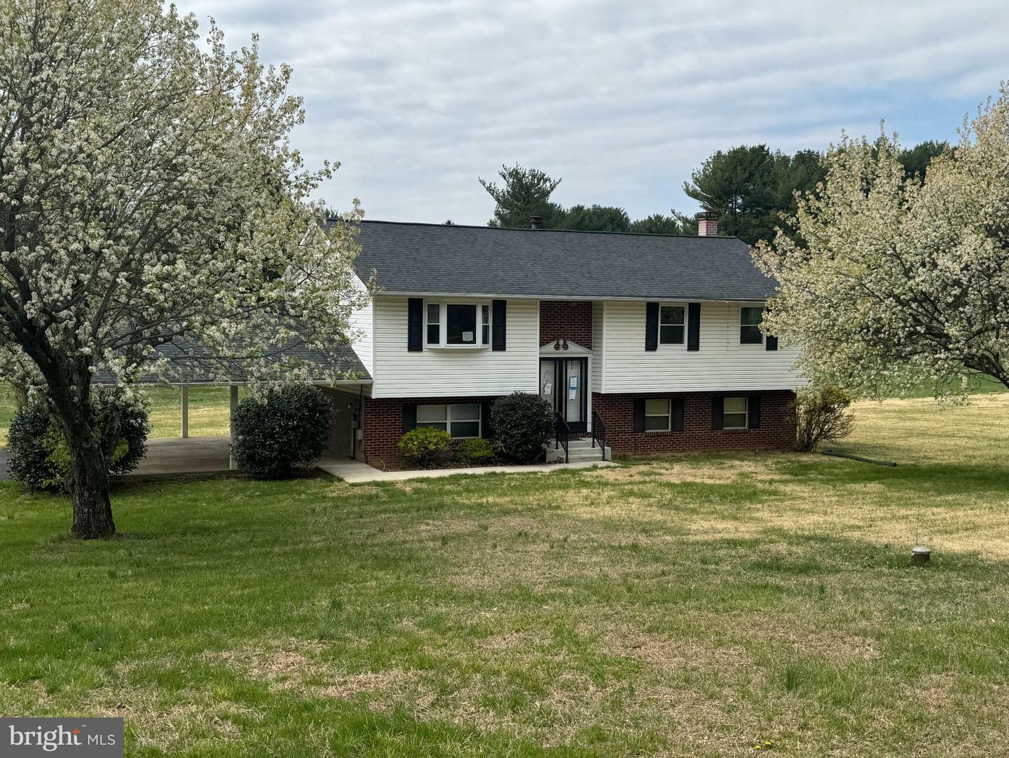 Property Photo: 2502 Braddock Road MD 21771