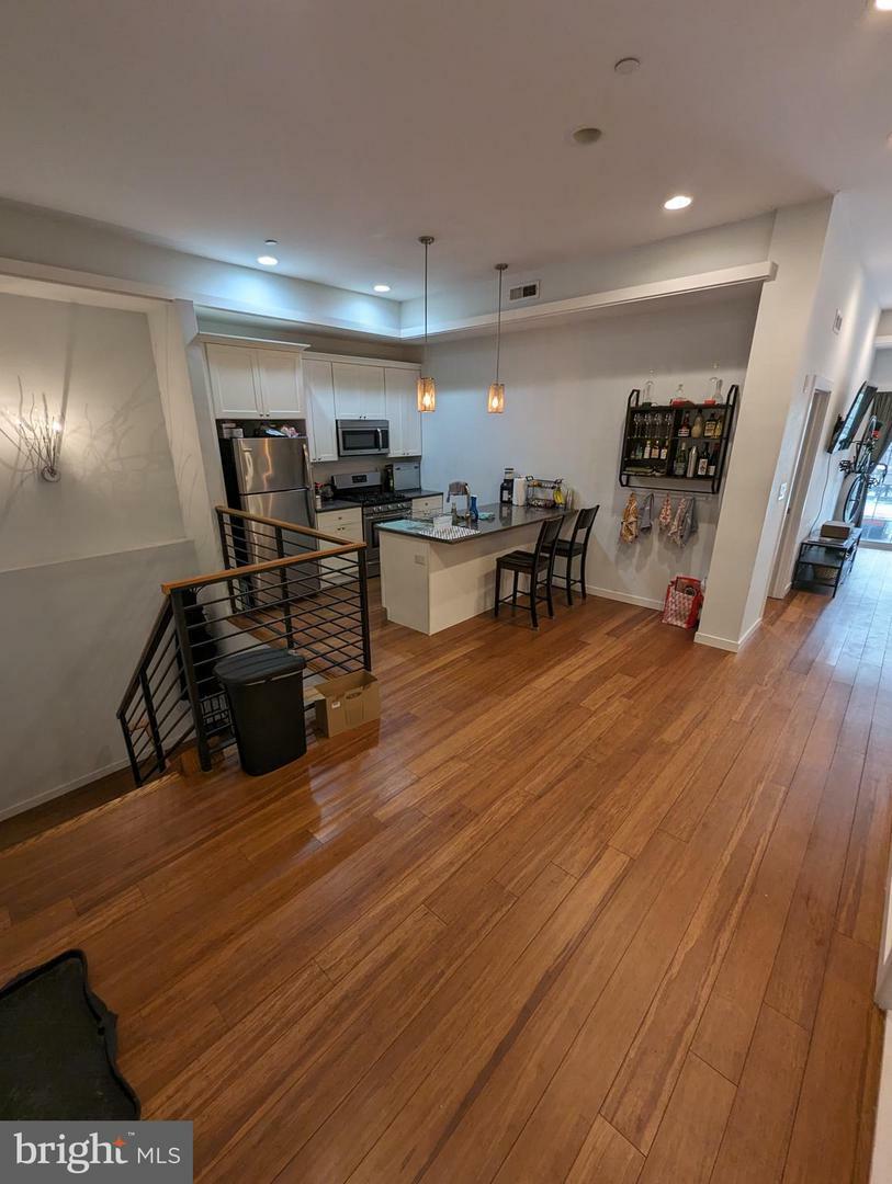 Property Photo: 1311 N 6th Street 13 1R PA 19122