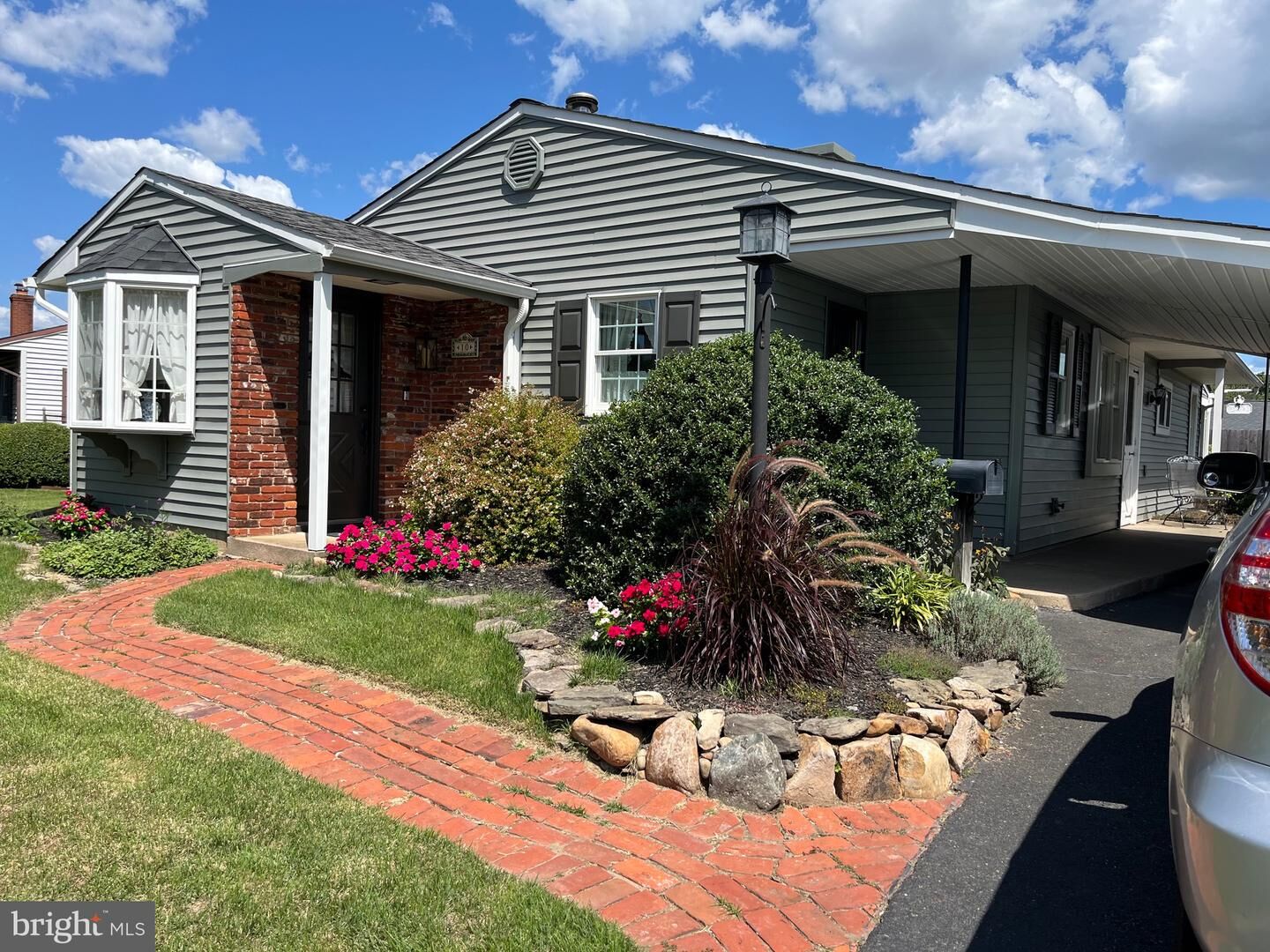 Property Photo: 10 Lavender Lane PA 19054