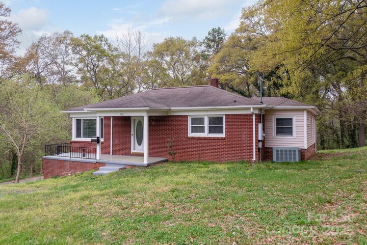 Property Photo: 668 Riverside Drive NC 28092