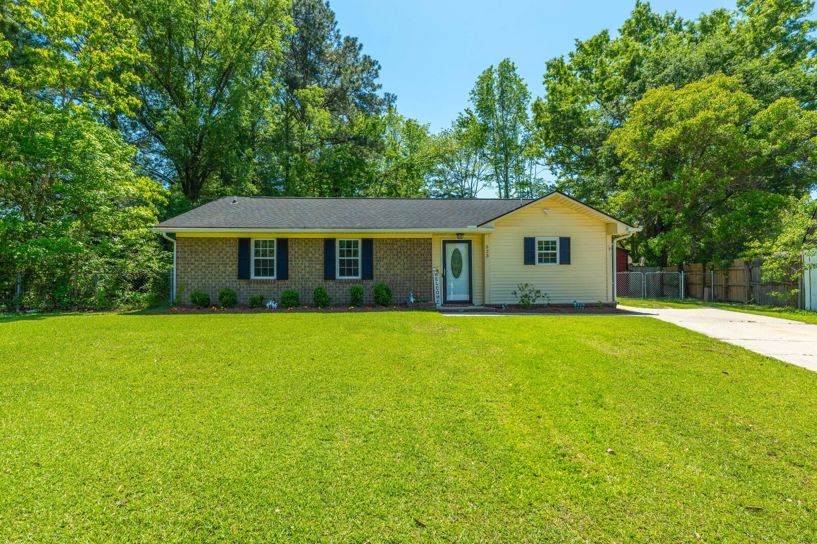 Property Photo:  523 Bayshore Boulevard  SC 29445 