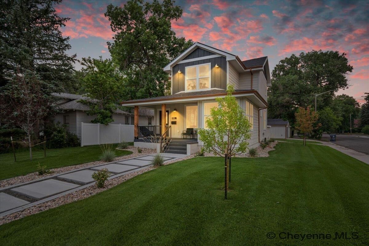 Property Photo: 2722 Central Ave WY 82001