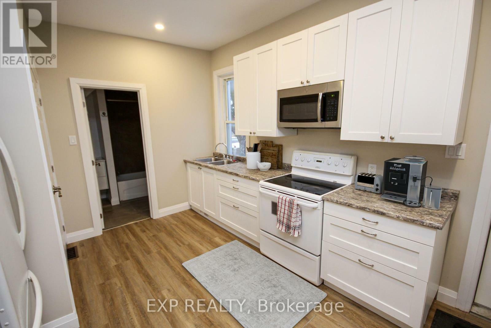 Property Photo: 3 Bergin Street East B ON K0C 1K0