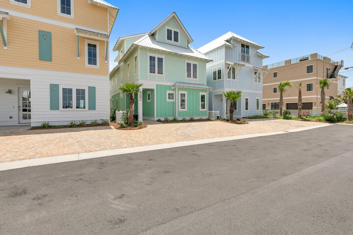 Property Photo: 13662 Front Beach Road FL 32413