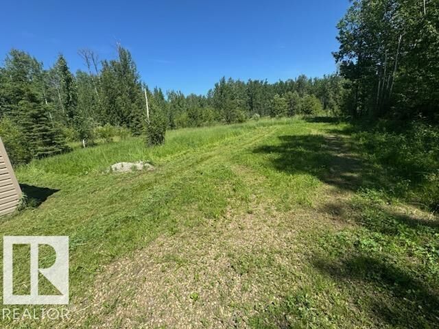 29 Village West  Rural Wetaskiwin County AB T0C 2V0 photo