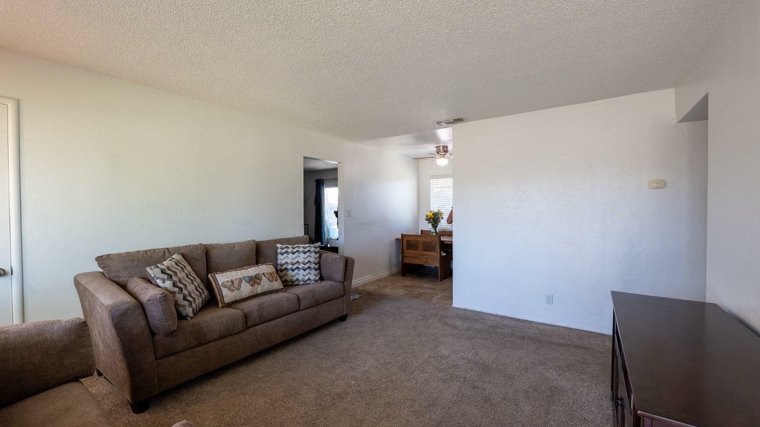 Property Photo: 4363 N Eddy Avenue CA 93727
