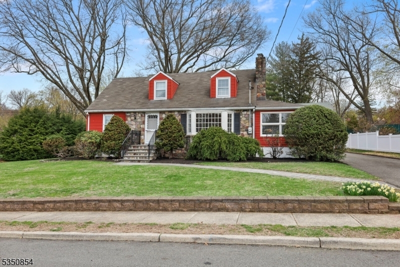 34 Garret Pl  Midland Park Boro NJ 07432 photo