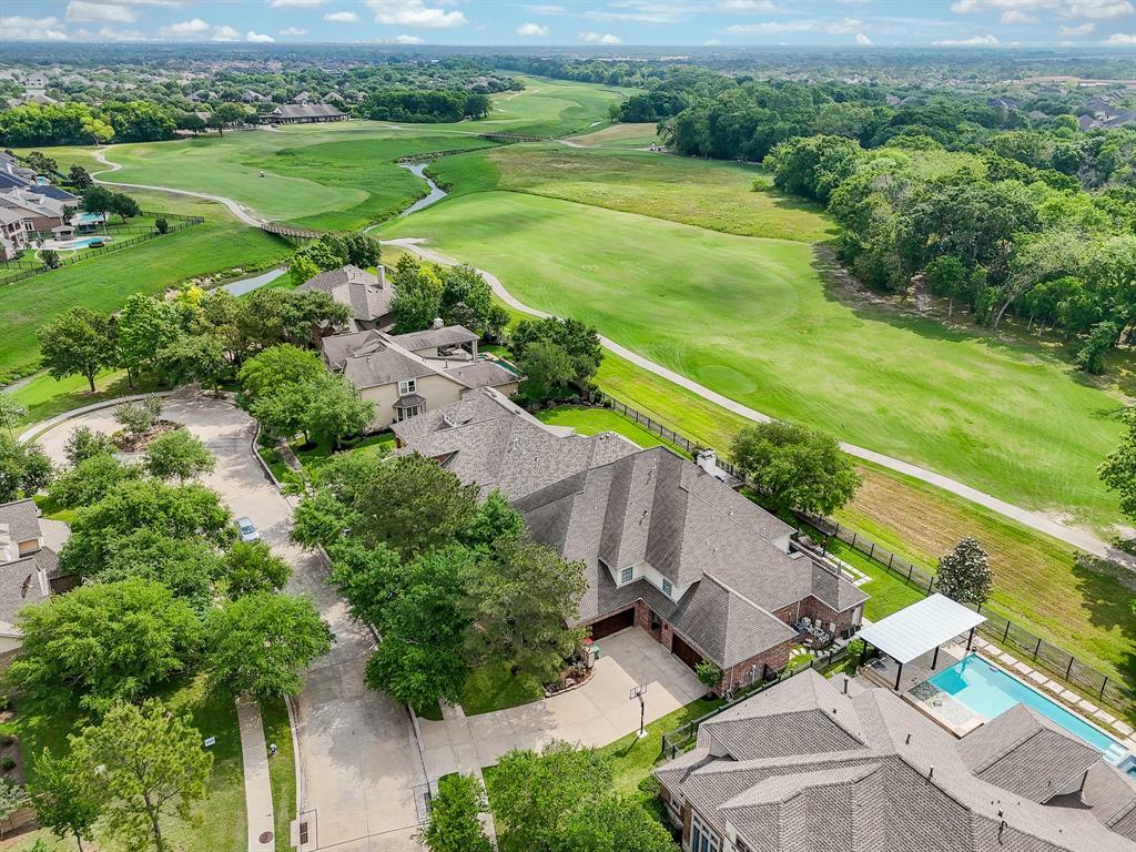 Property Photo: 8615 Chickasaw Plum Way TX 77494