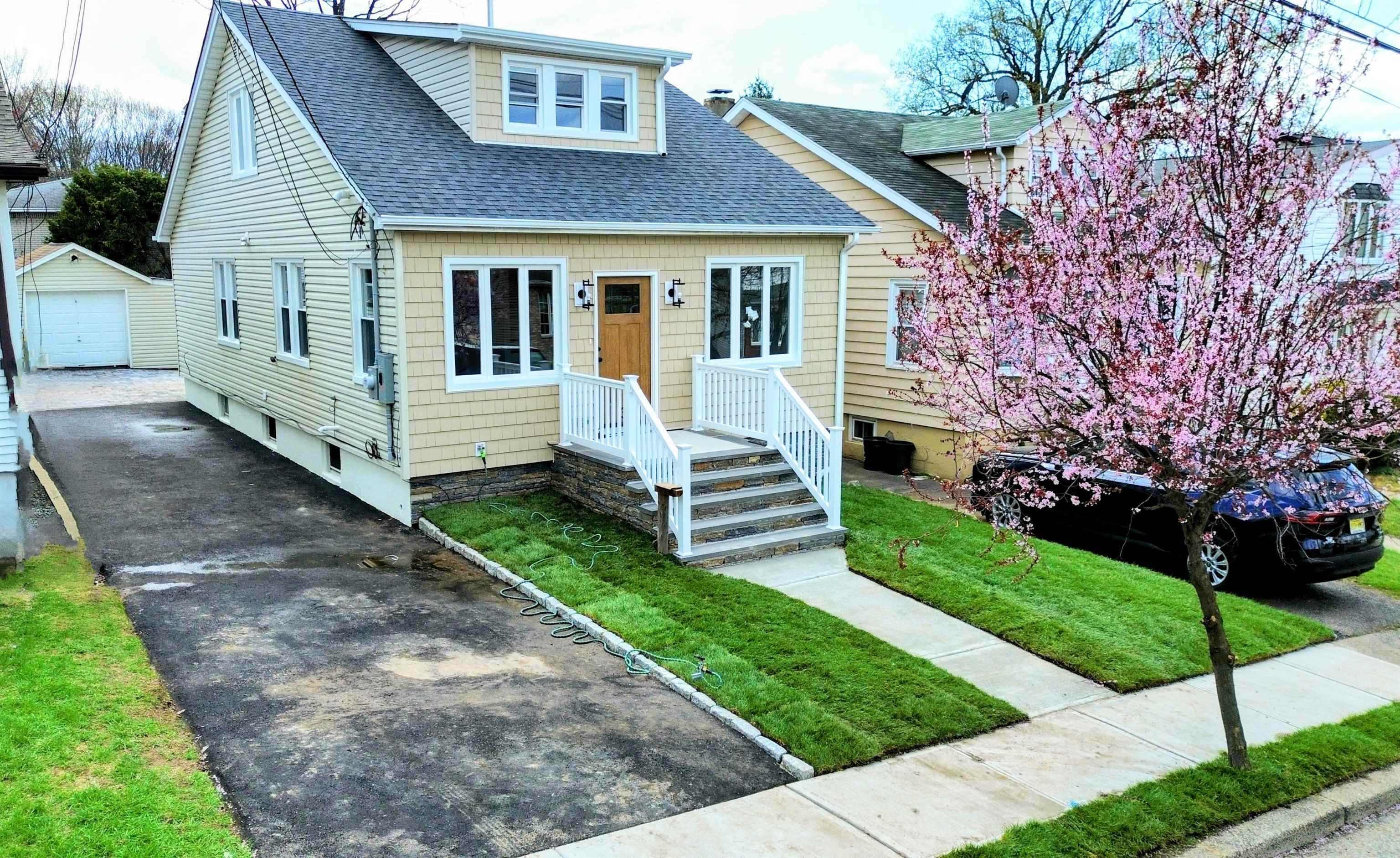 3 Raydol Ave  Secaucus NJ 07094 photo