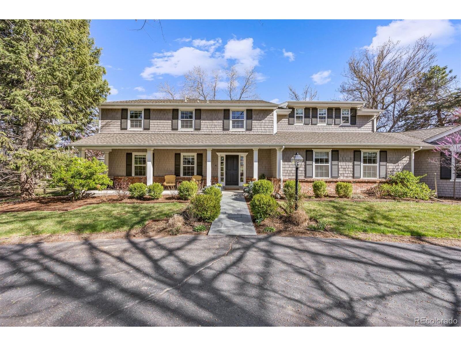 Property Photo:  4 Brookside Dr  CO 80121 