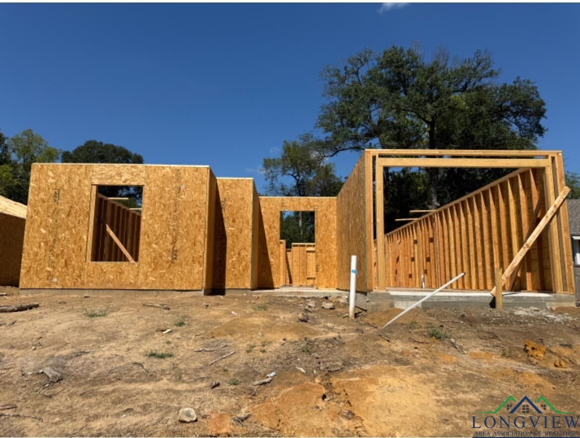 Property Photo:  502 Jeanette  TX 75647-7564 