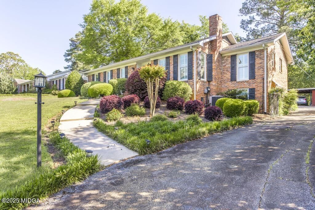 Property Photo: 2957 Stuart Drive GA 31204