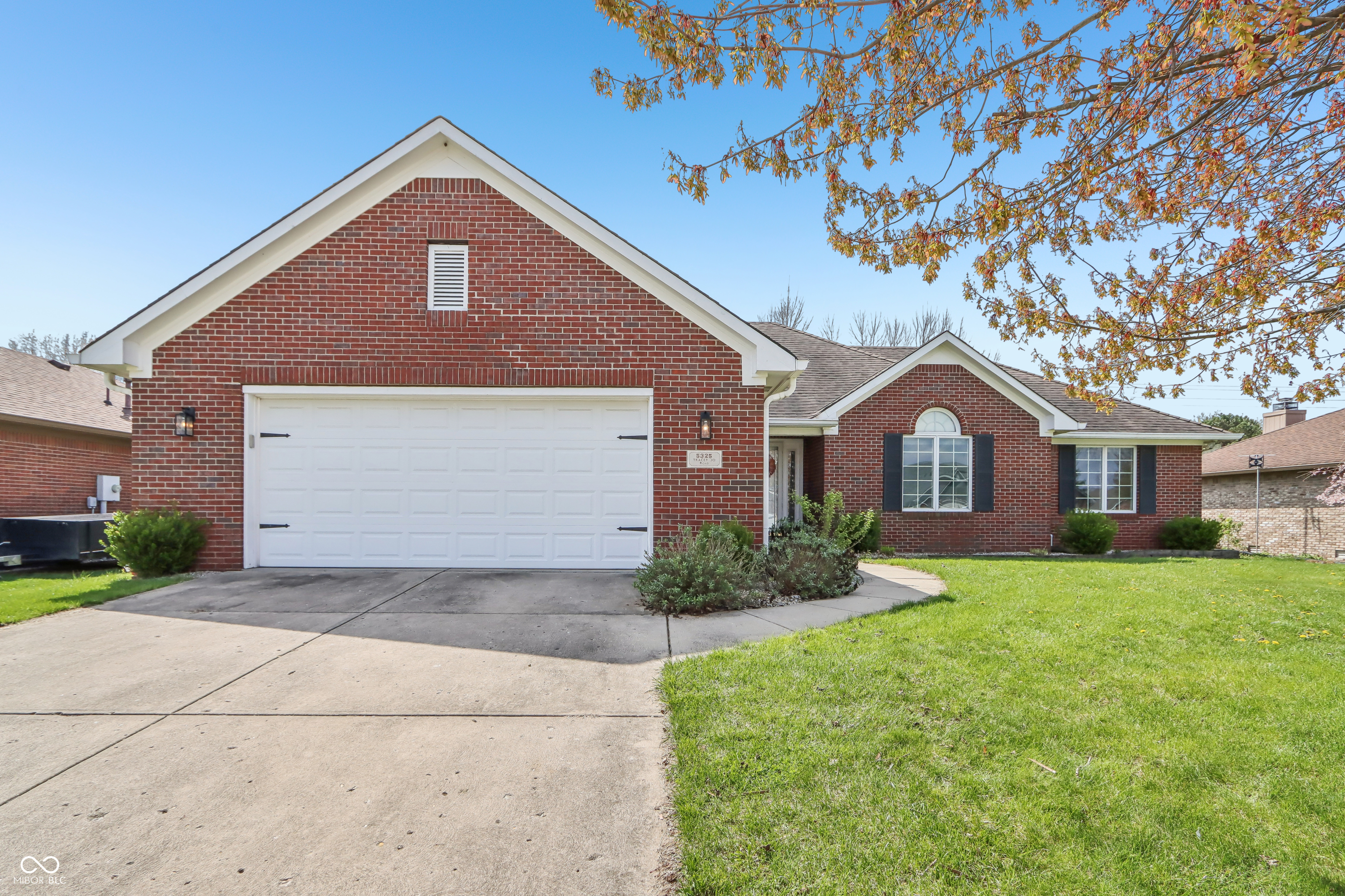 Property Photo: 5325 Tracey Jo Road IN 46142
