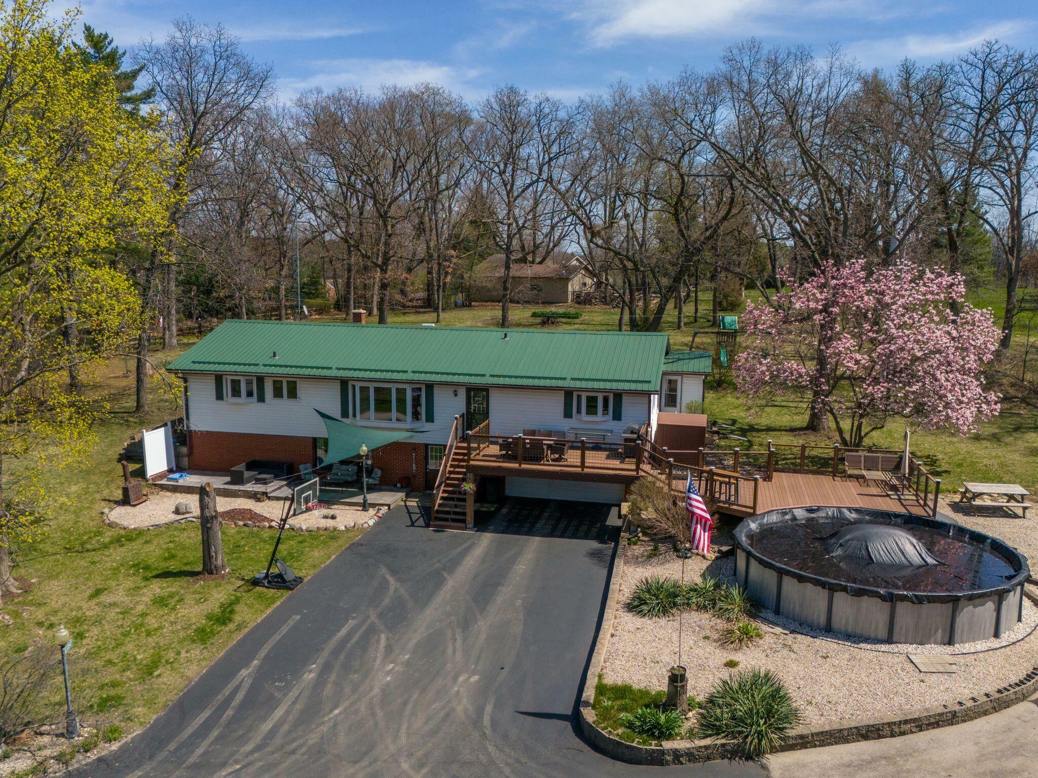 Property Photo: 30847 Sun Ct WI 53105