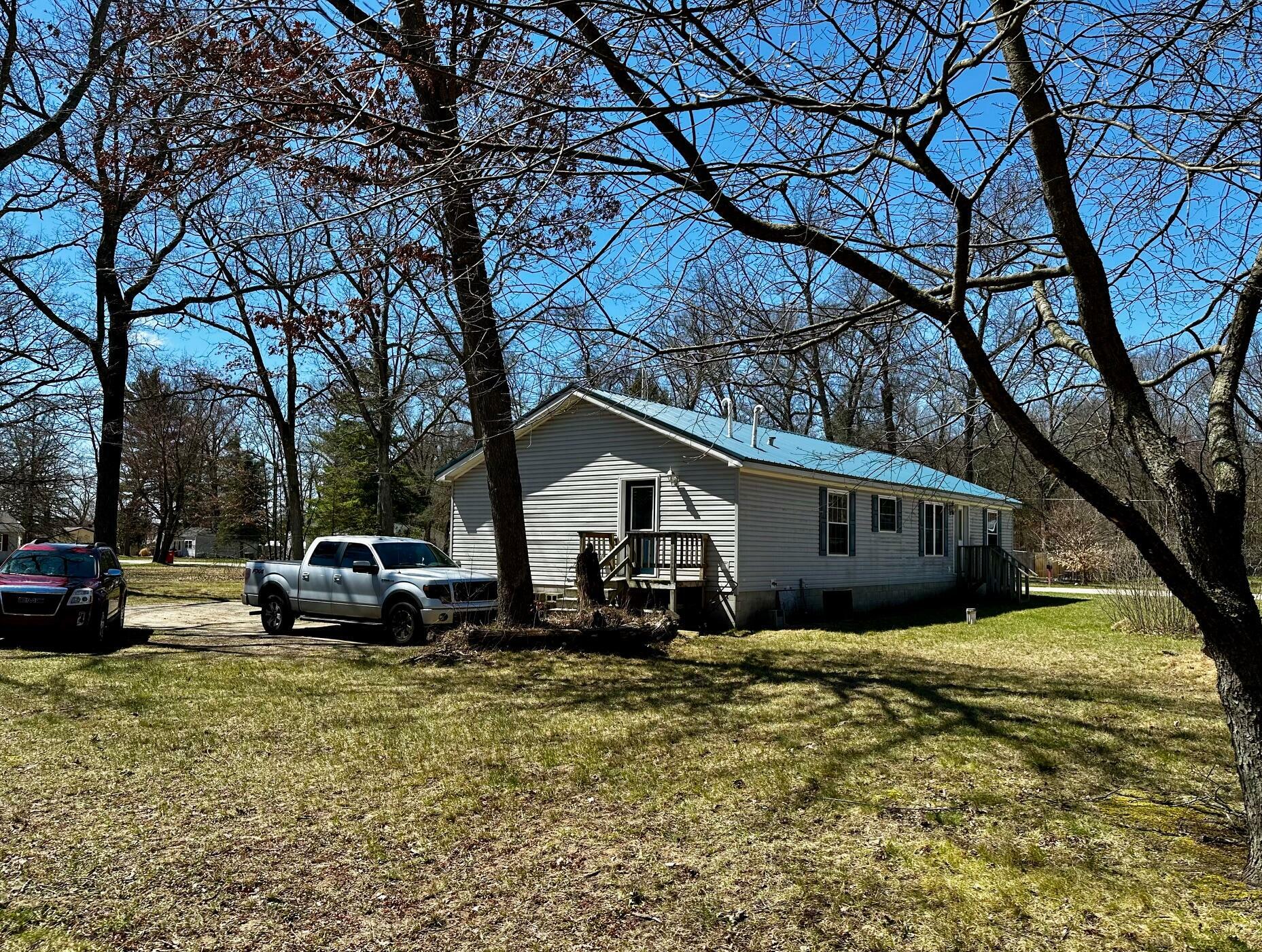 Property Photo: 854 S McClelland Avenue MI 49349