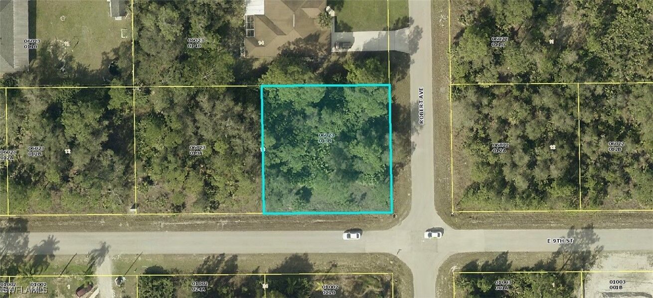 Property Photo:  2407 E 9th Street  FL 33936 