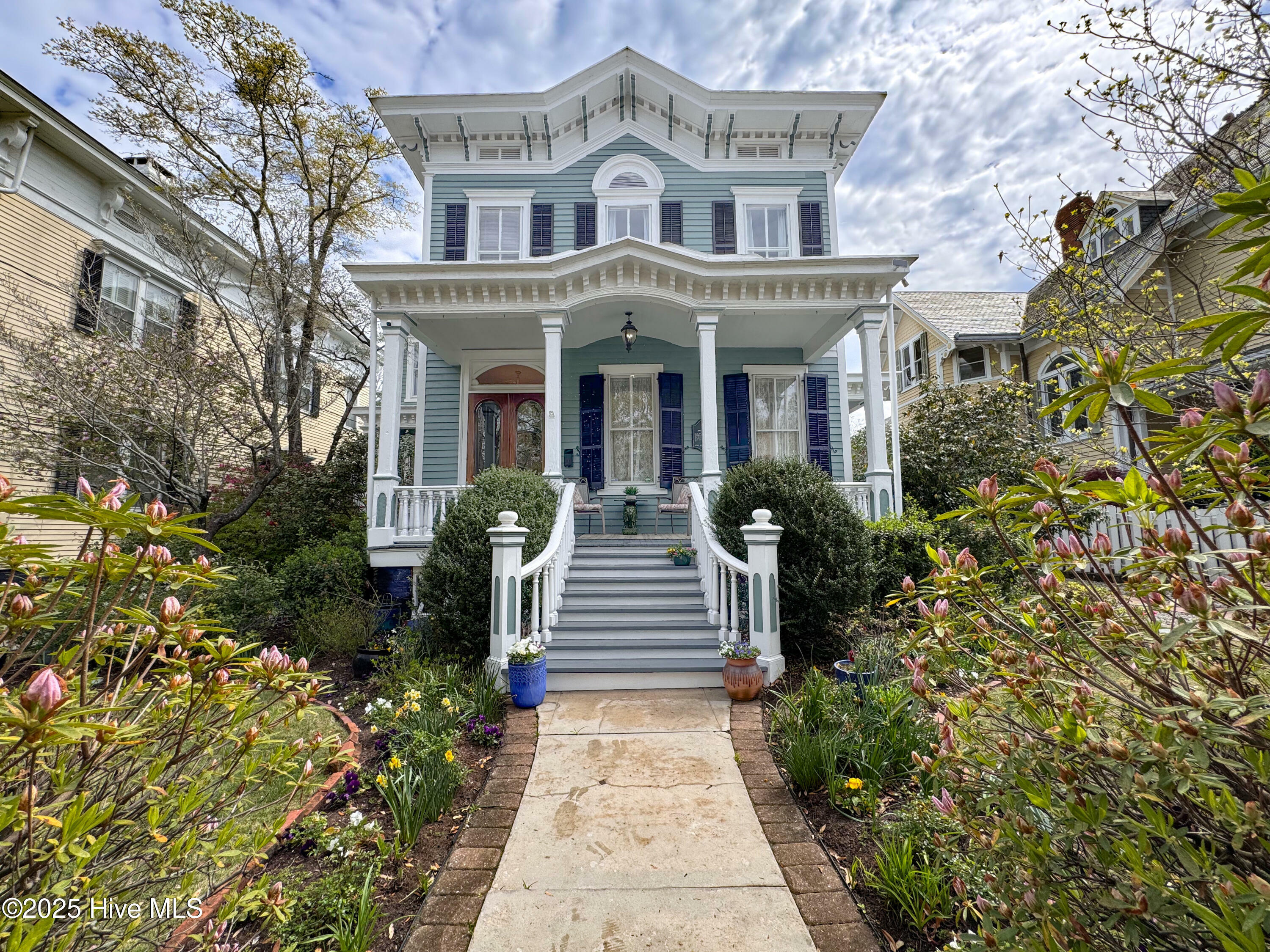Property Photo: 111 S 4th Street NC 28401