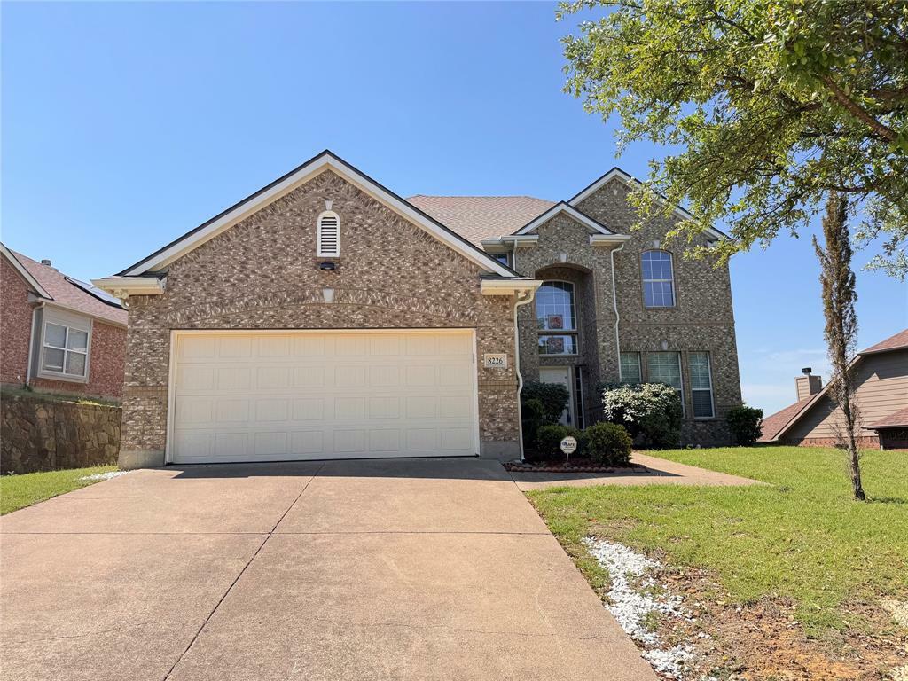 Property Photo: 8226 Fox Creek Trail TX 75249