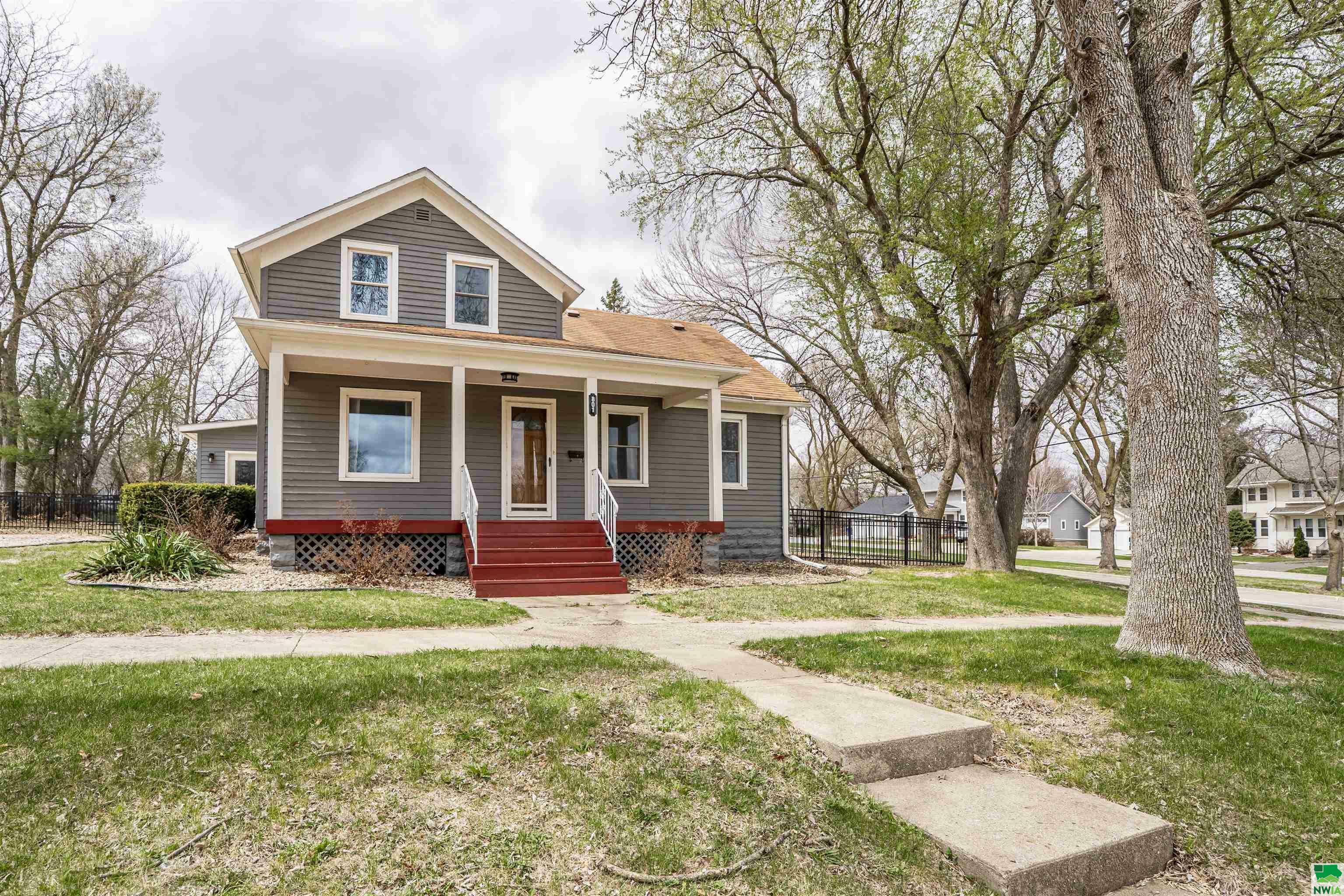 801 1st Ave SE  Lemars IA 51031 photo