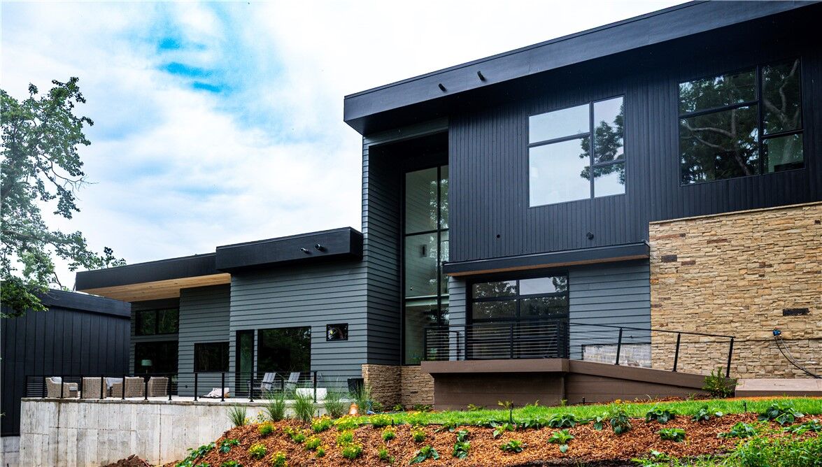 Property Photo:  1104 N Fillmore Street  AR 72712 