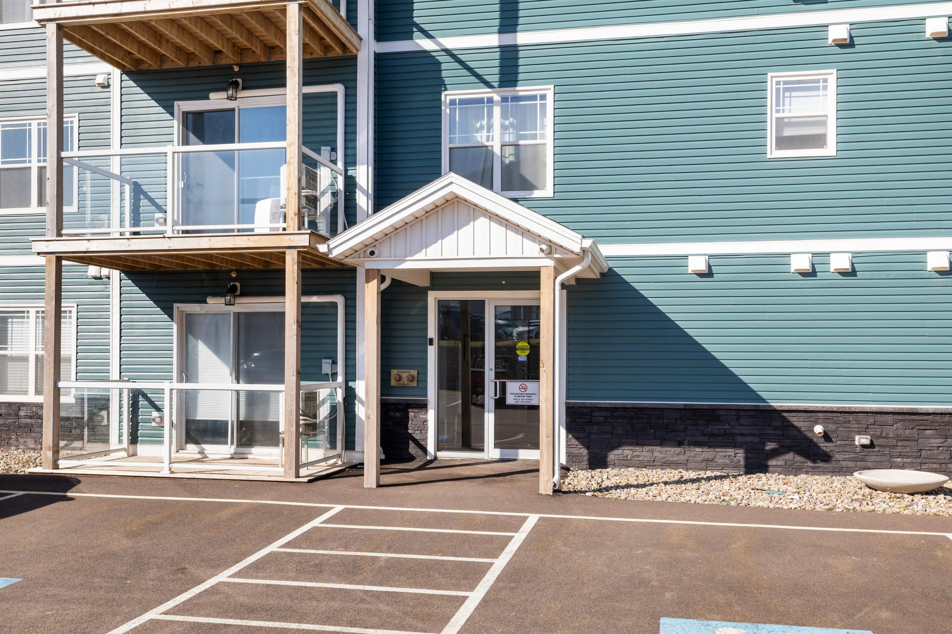 Property Photo: 18 Gilbert Drive 201 PE C1C 1L4