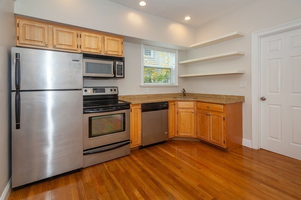 Property Photo: 44 Mount Vernon Street 2 MA 02125