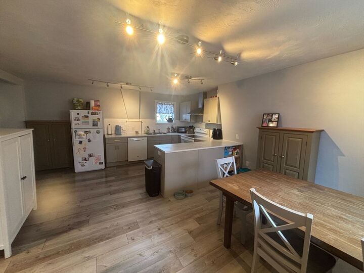 Property Photo: 4 Pearl St 5 MA 01432