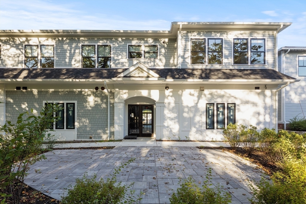 Property Photo: 186 Bedford St 206 MA 02420