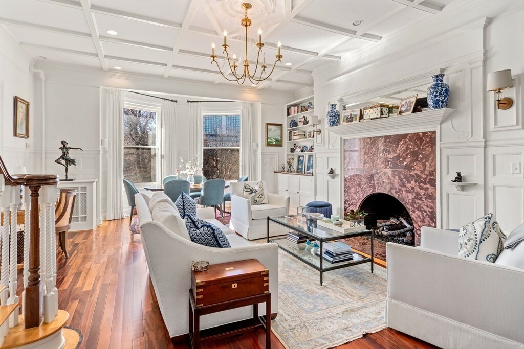Property Photo:  273 Commonwealth Ave 9  MA 02116 