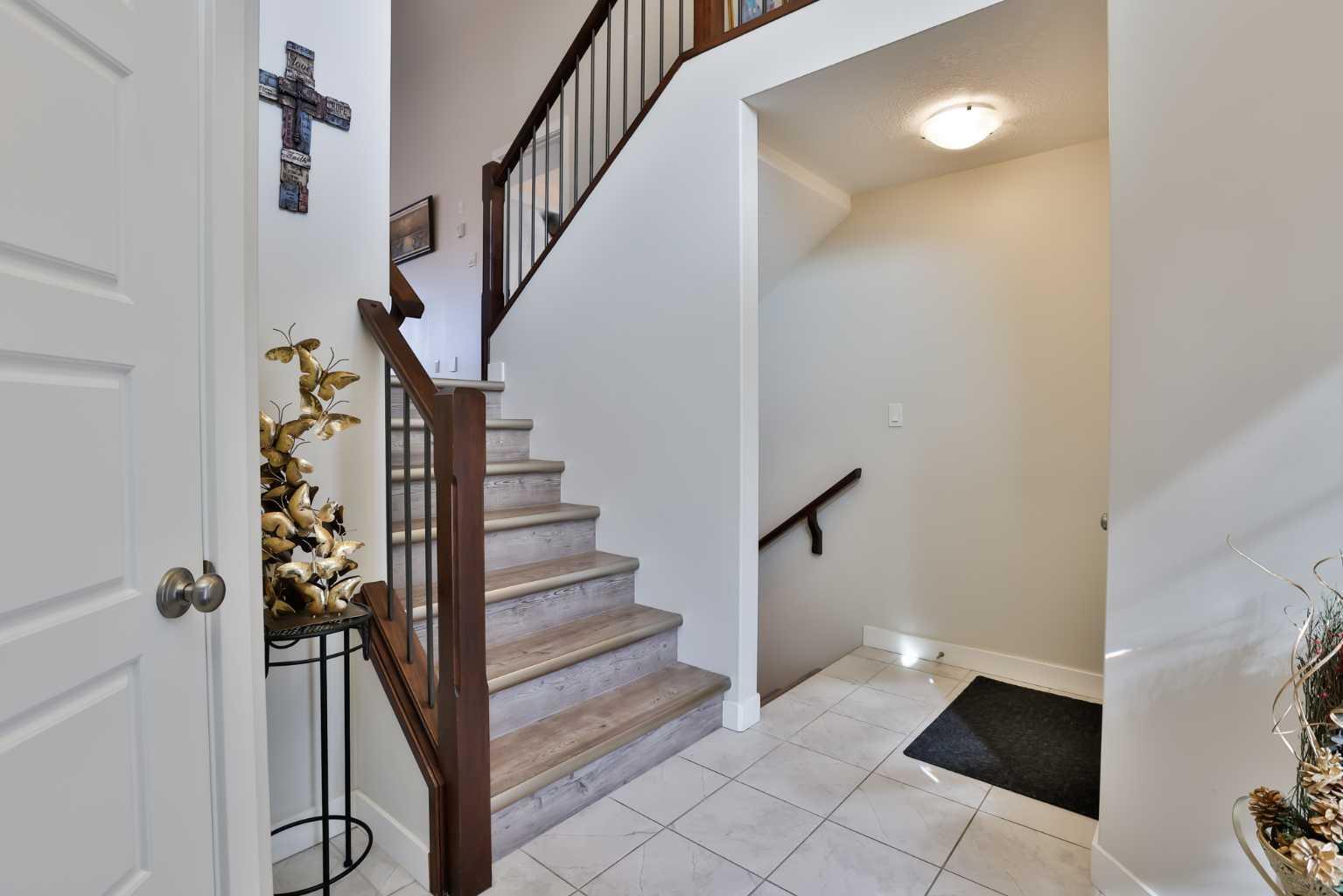 Property Photo:  21 Riverford Close W  AB T1K 8E5 
